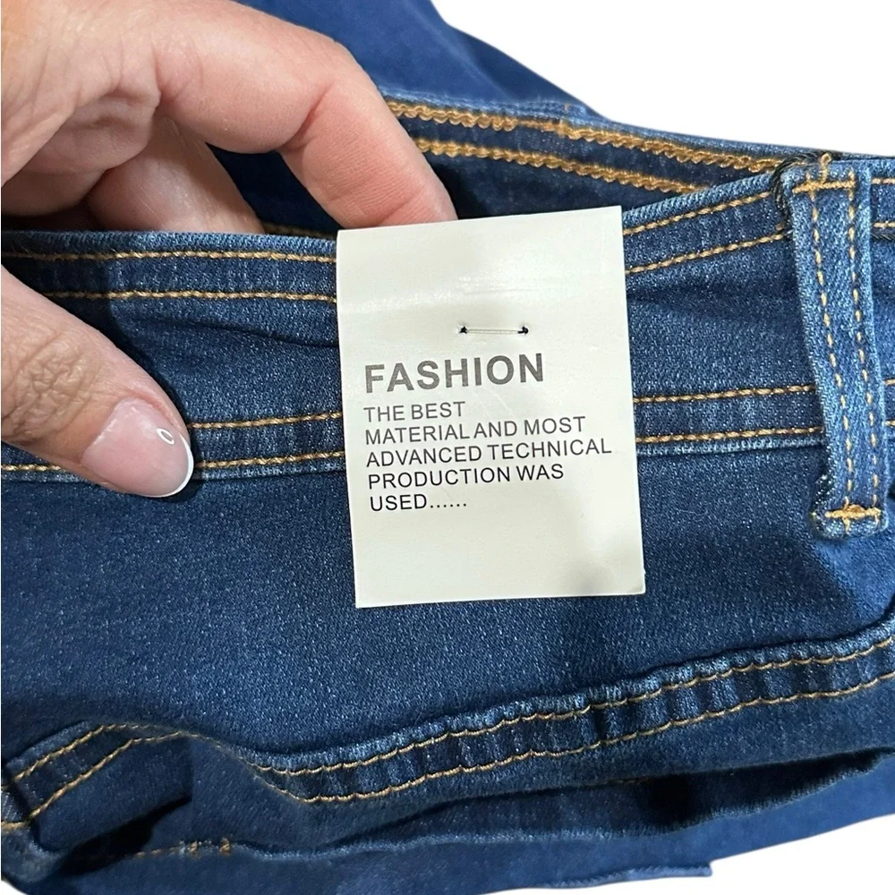 NWT Women’s Wide Leg Denim‎ Jeans – Medium Wash – Size 6